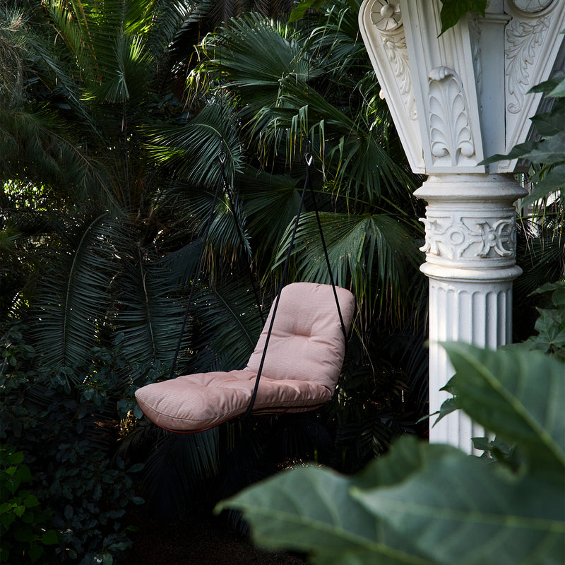 freifrau | leyasol outdoor sun lounger swing seat | lopi fabric + steel bronze glaze frame