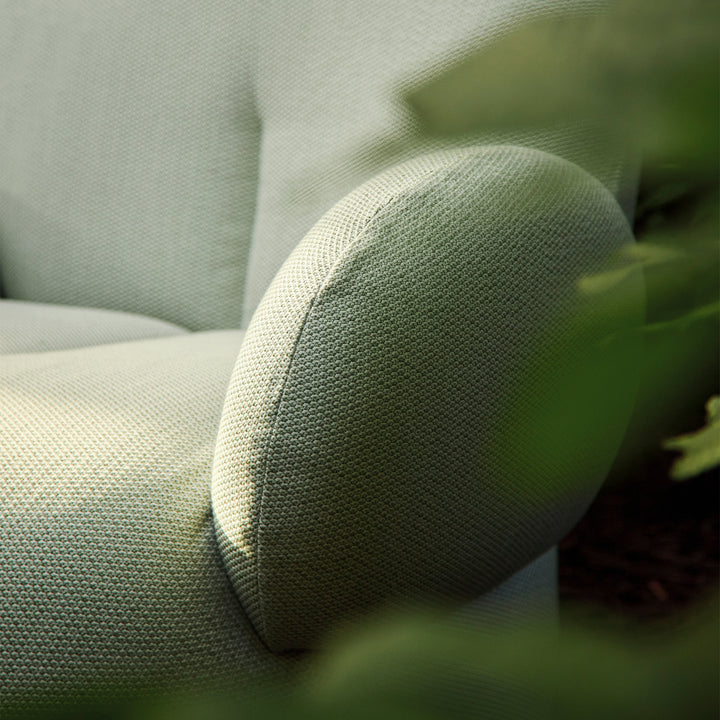 freifrau | nana outdoor love seat | lopi fabric