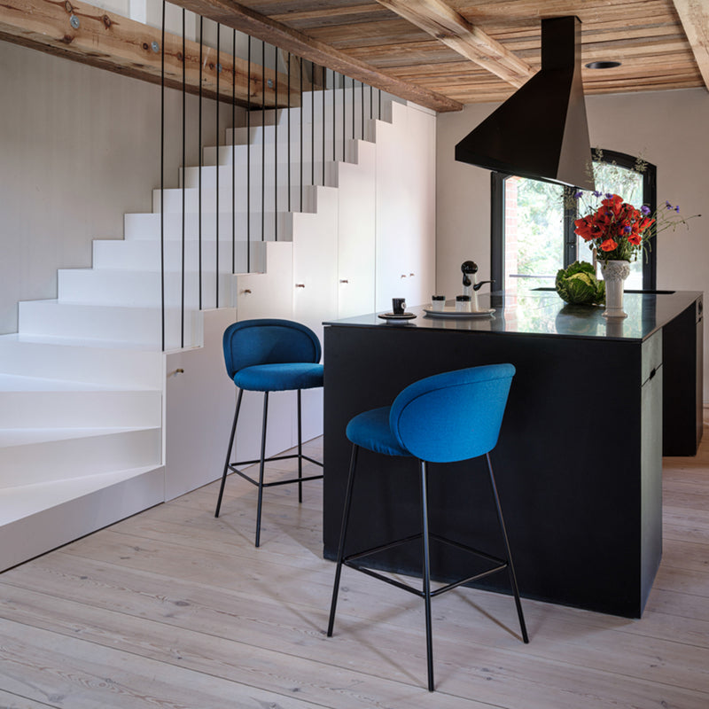 freifrau | ona barstool | wooden frame black oak | riga noir + gobelin eden