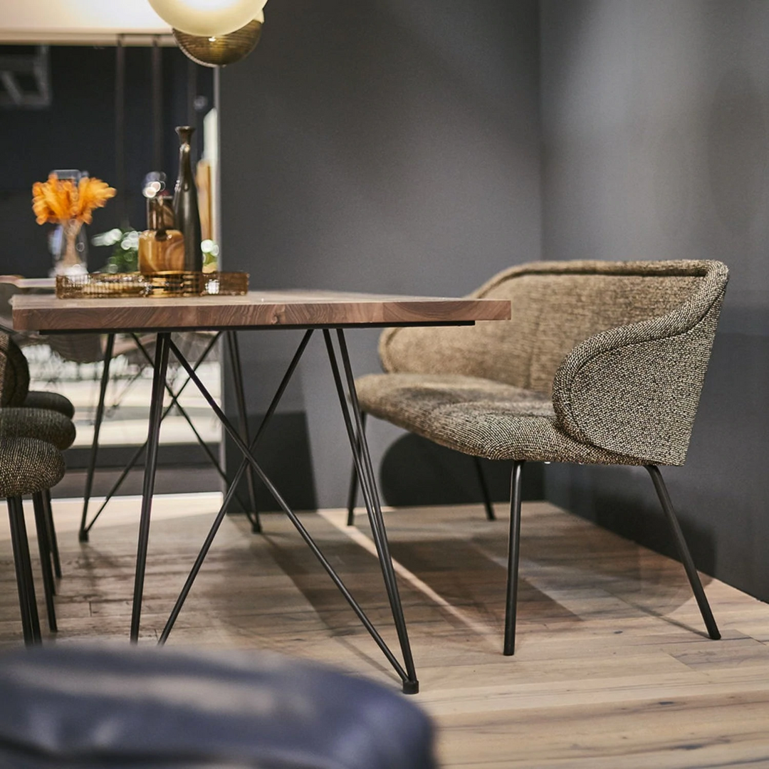 freifrau | ona curve bench 140cm | steel frame | safire 0001 - EX DISPLAY