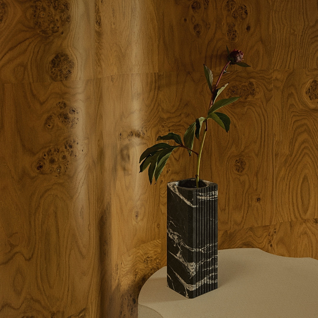 greg natale | OPERETTA | celesta marble vase | nero