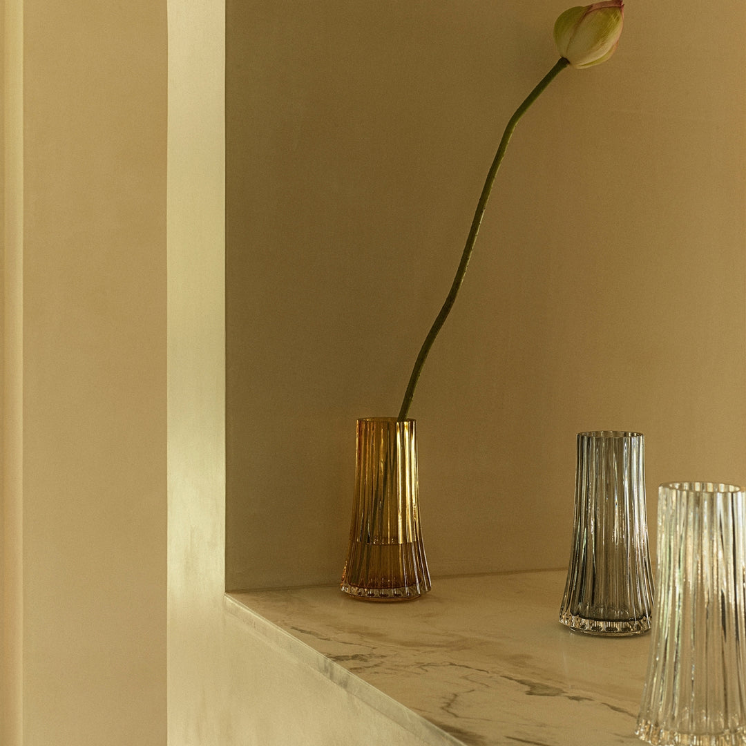 greg natale | OPERETTA | tromba glass vase | smoke