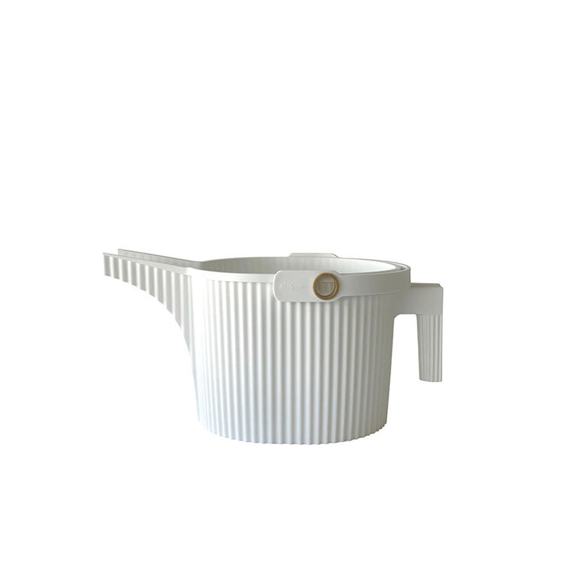 hachiman | garden beetle watering can | white 1.5 litre