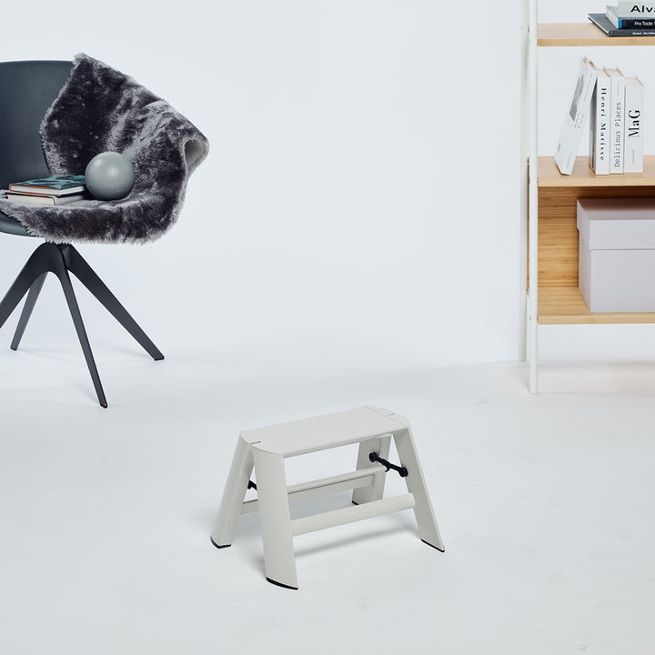 hasegawa | lucano 1 step ladder | crystal grey