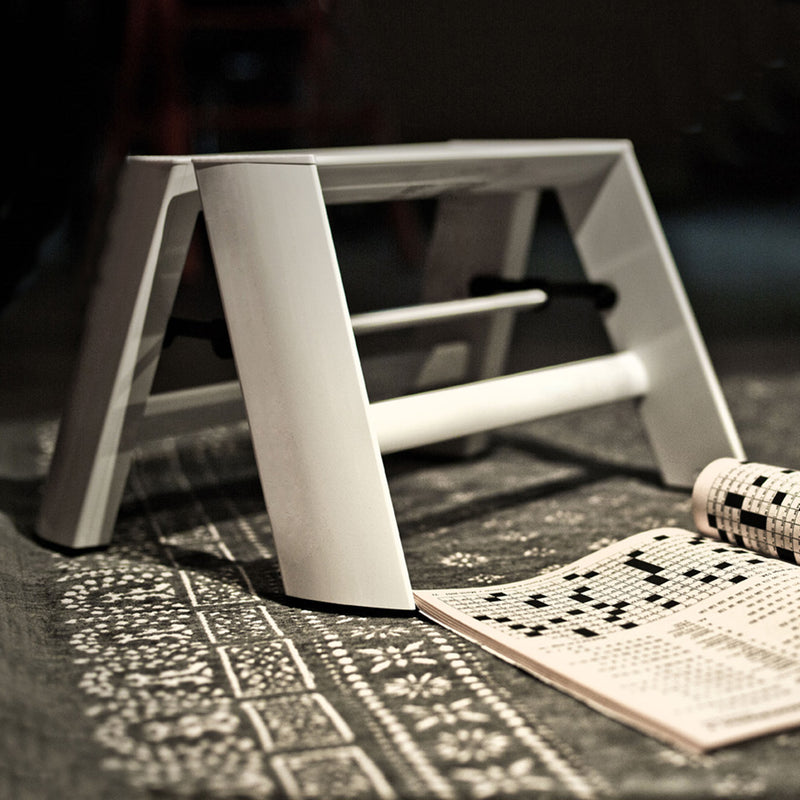 hasegawa | lucano 1 step ladder | white