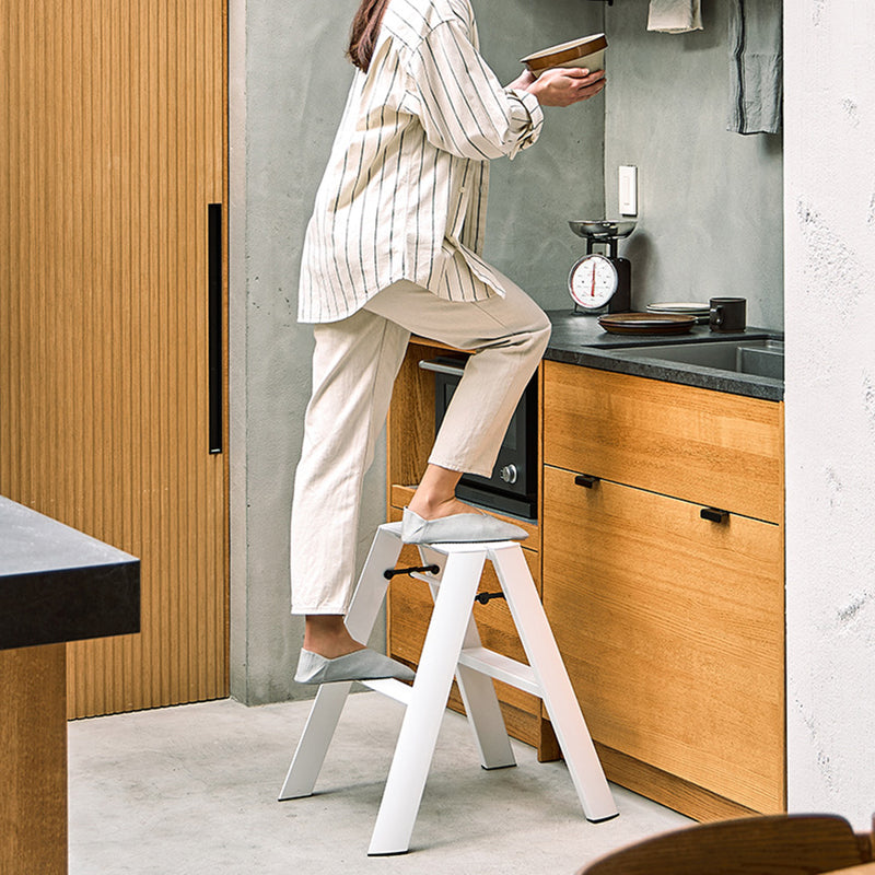 hasegawa | lucano 2 step ladder | white