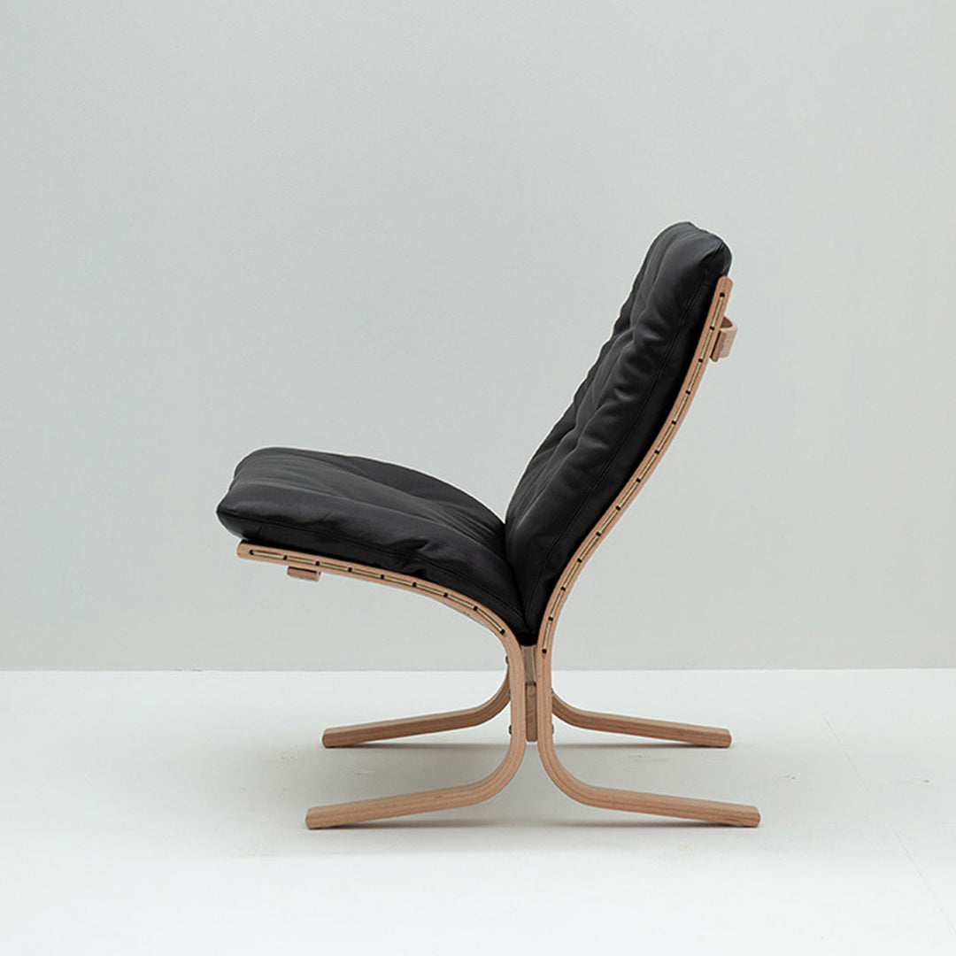 hjelle | siesta classic 302 chair | low back | oak + hemsen HA19 leather