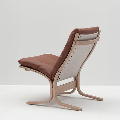 hjelle | siesta classic 302 chair | low back | oak + rustical tan leather