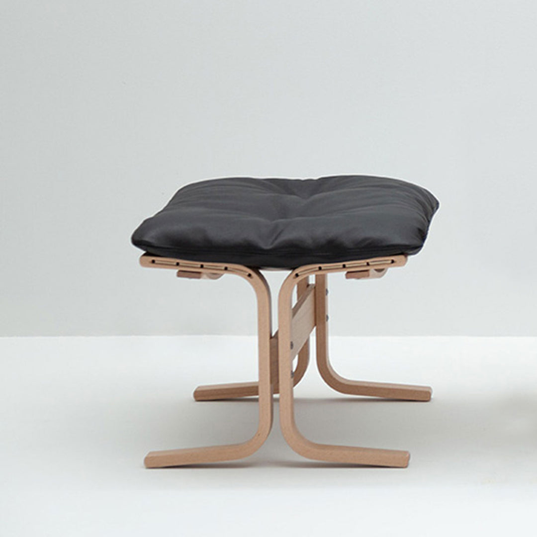 hjelle | siesta classic 304 footstool | oak + hemsen HA19 leather