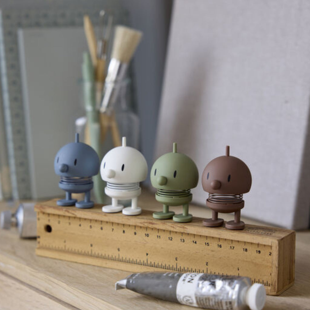 hoptimist | soft bumble | white x-small
