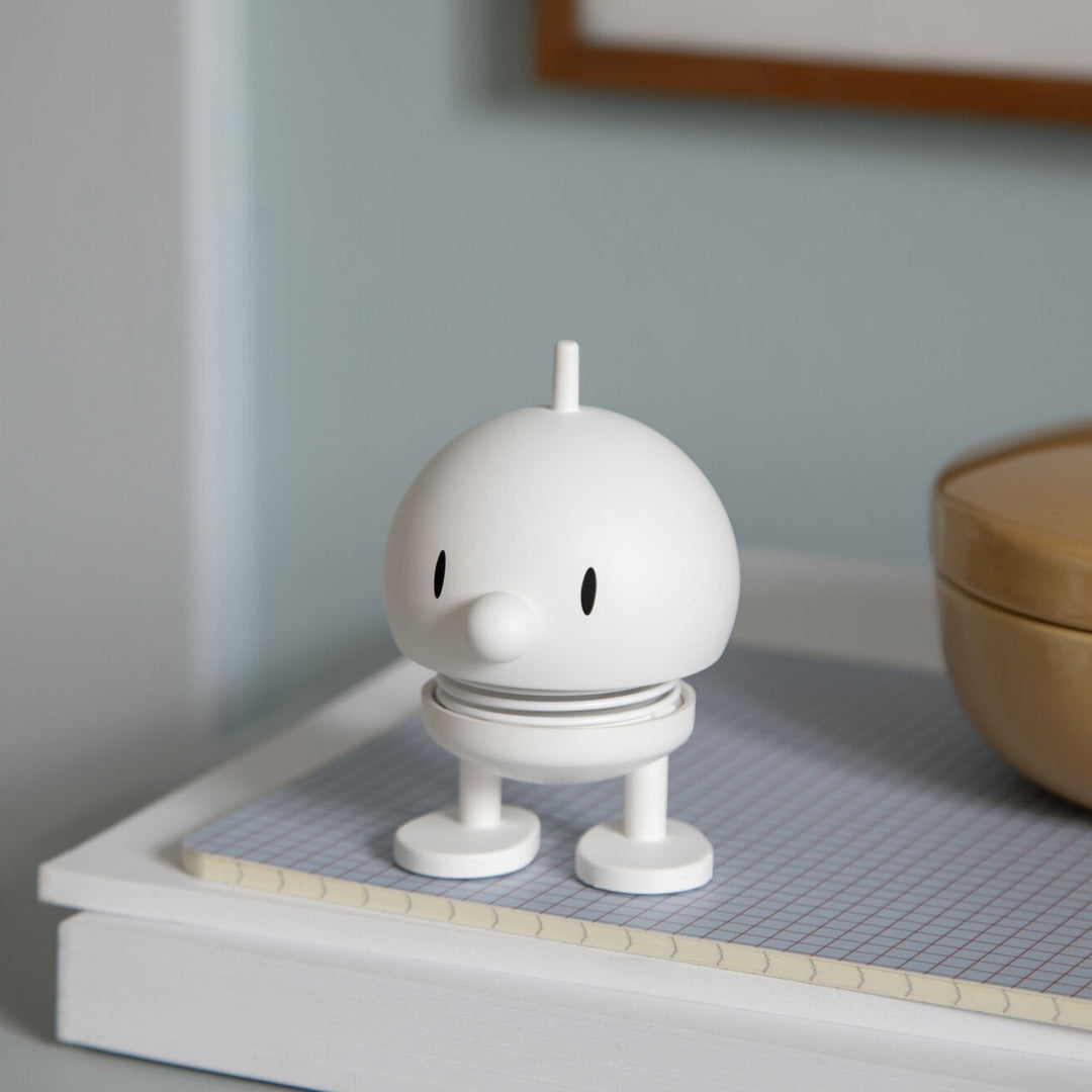 hoptimist | soft bumble | white small