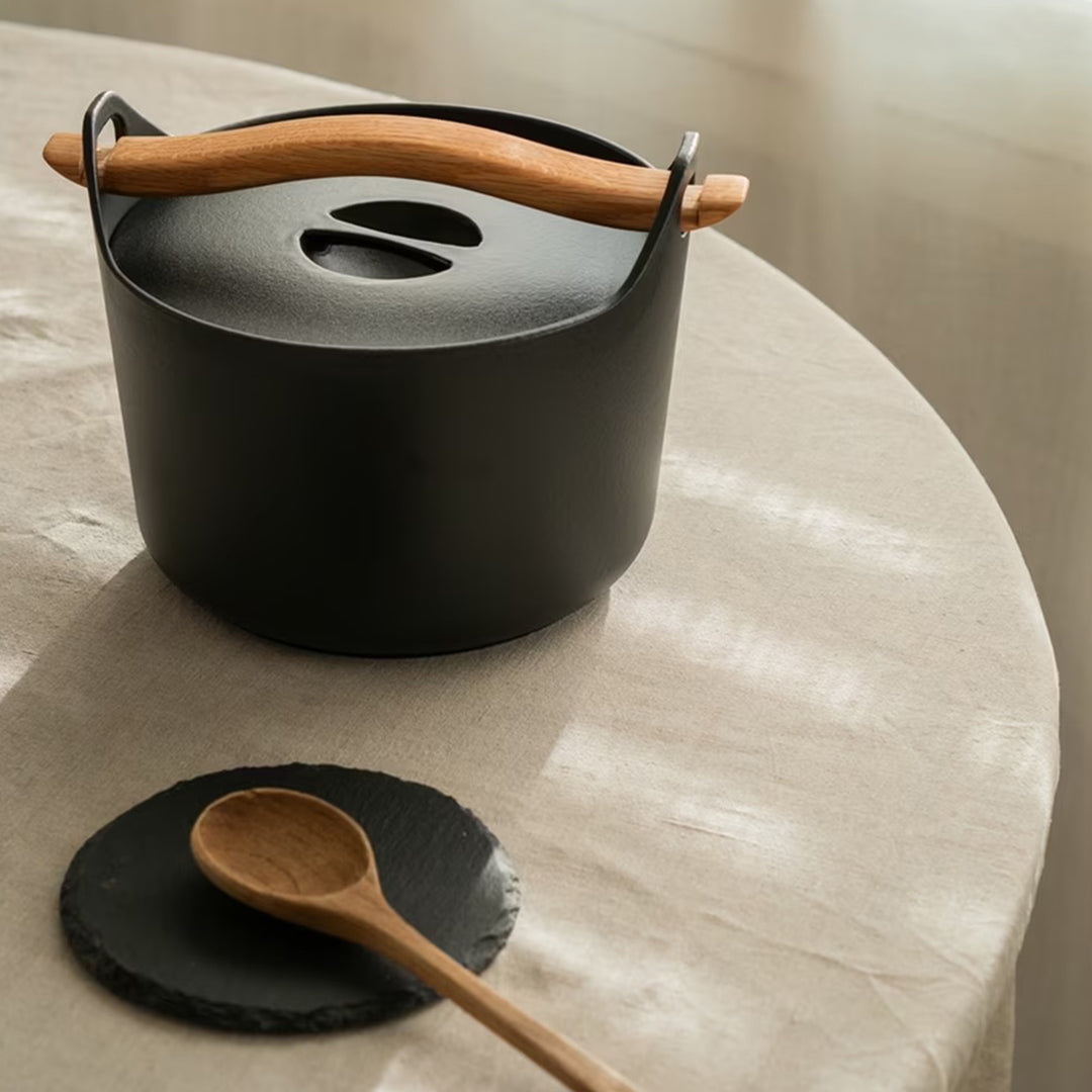 iittala | sarpaneva cast iron casserole | round 3 litre