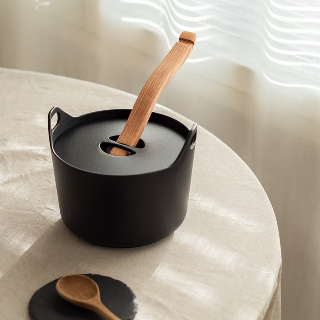 iittala | sarpaneva cast iron casserole | round 3 litre