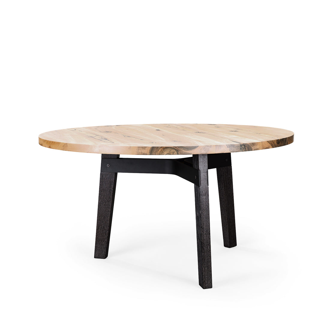 janua | bb 31 connect table round | white pigmented oak + black base 110x75cm