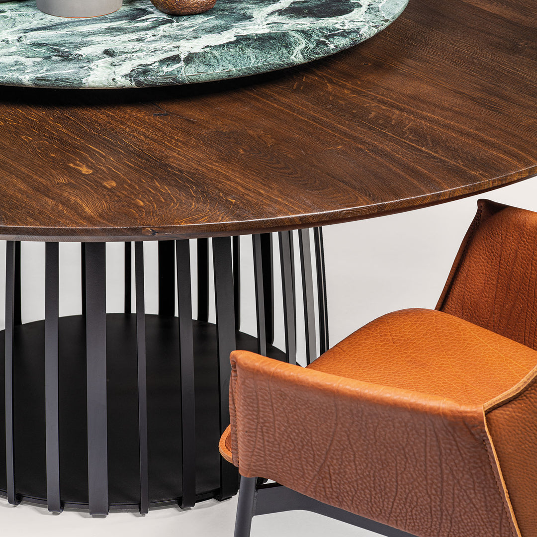 janua | bc 07 basket table round | smoked oak + black base 185cm