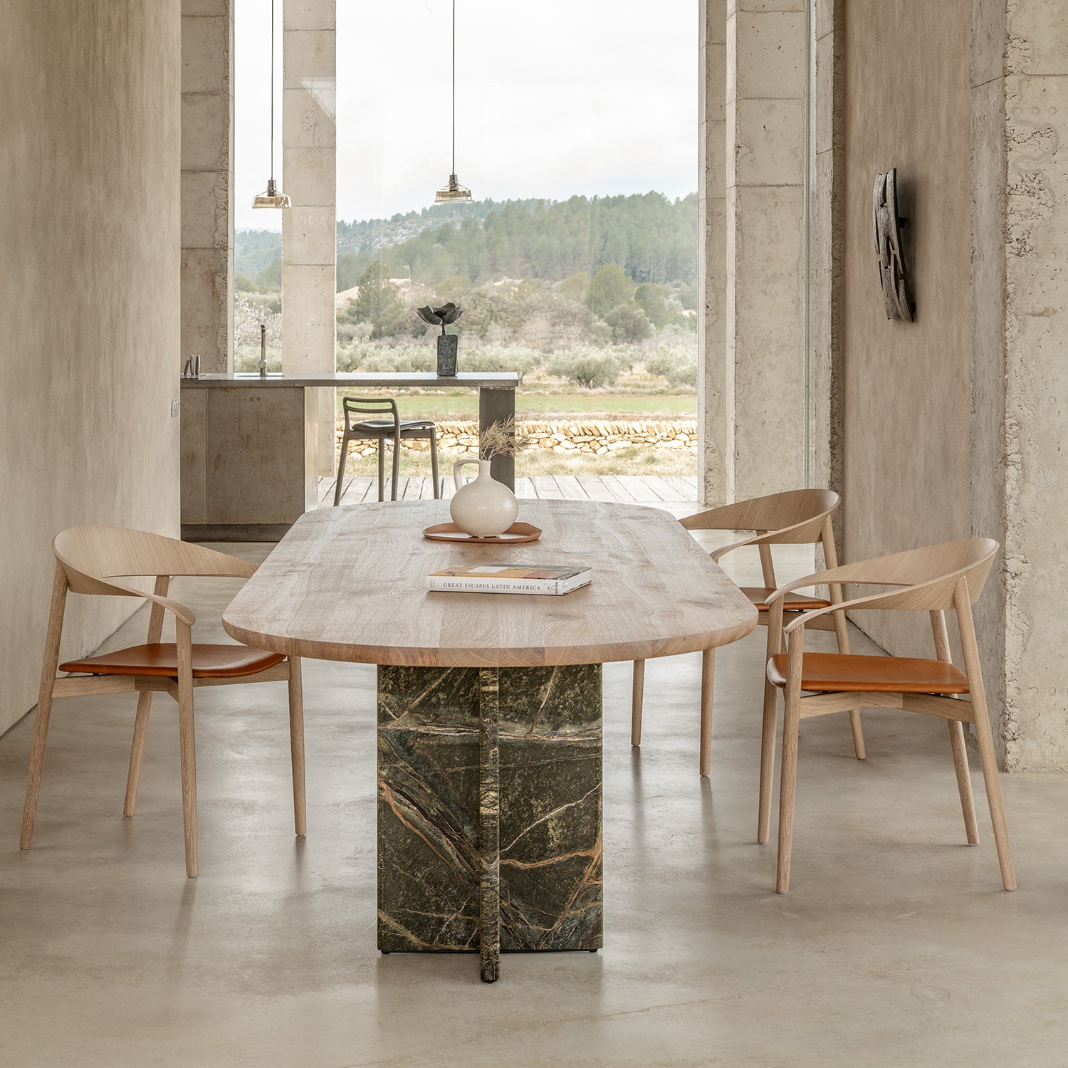 janua_bc17_trox_tisch_basic_e_02_1500.jpg__PID:b5fa53e9-c576-4474-a2b8-e218e0e2fb65