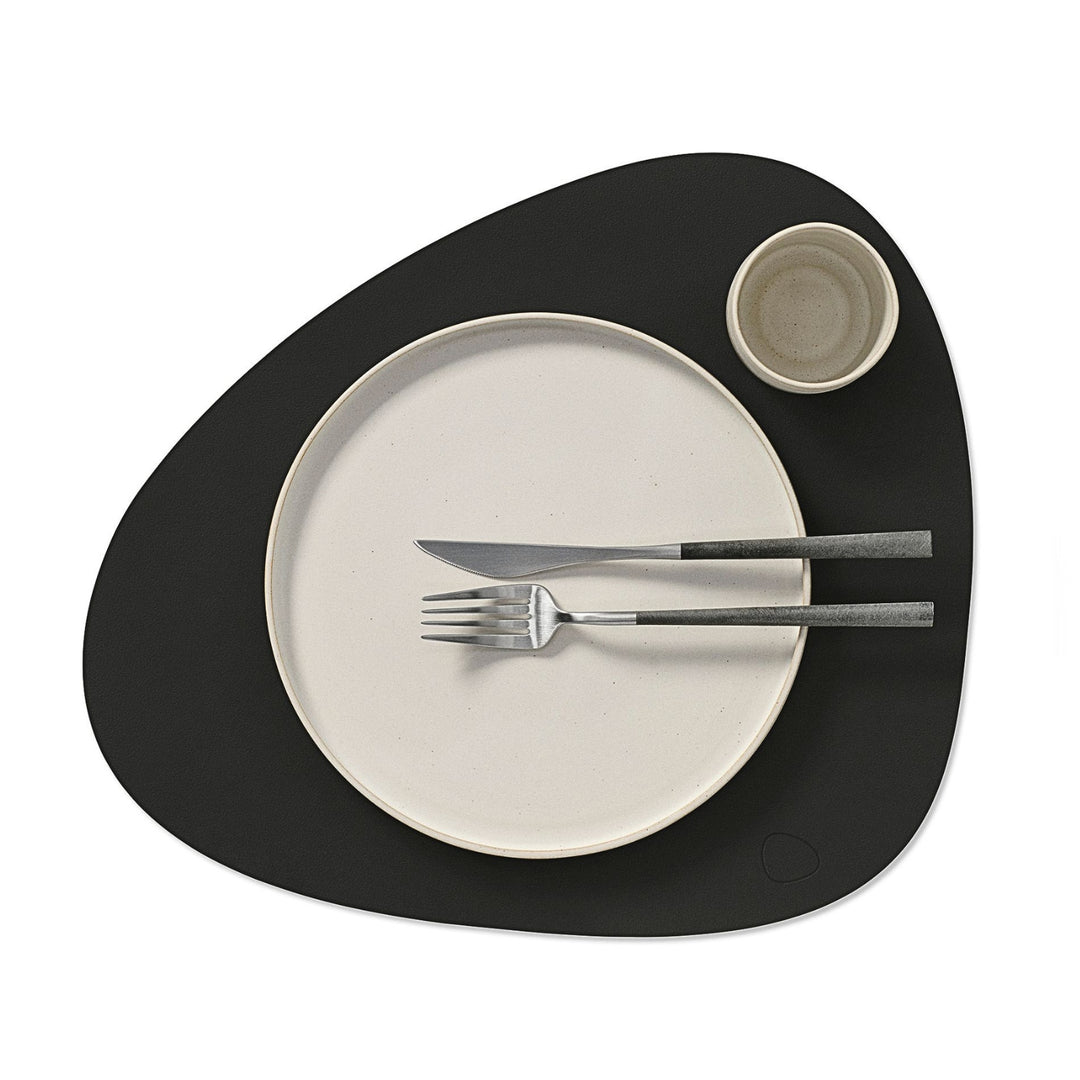 lind dna | table mat | curve large | nupo black ink