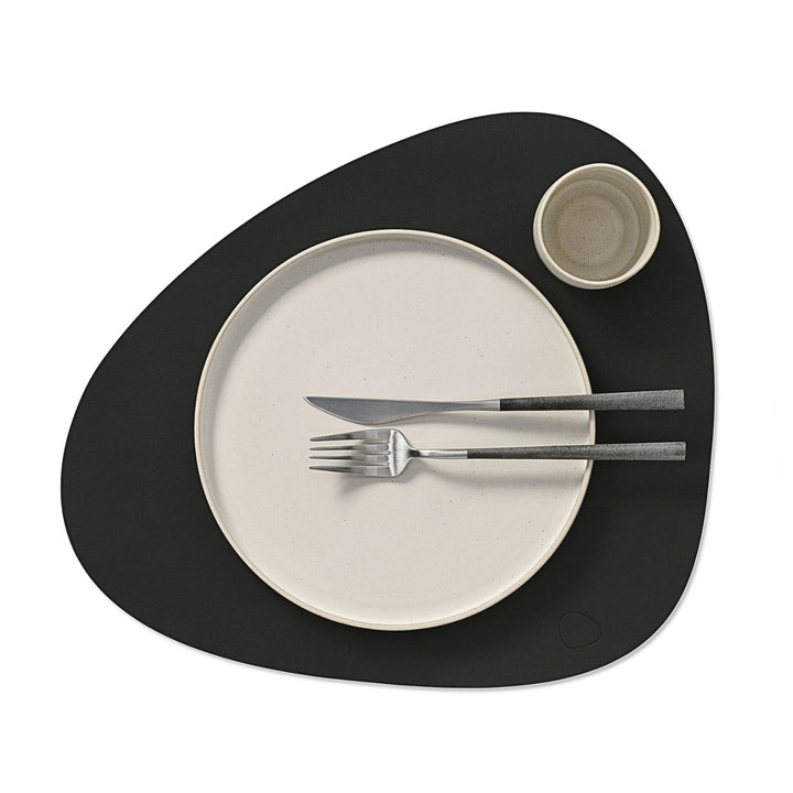 lind dna | table mat | curve large | nupo black ink