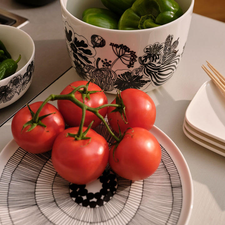 marimekko | oiva siirtolapuutarha plate 25cm | colour 191