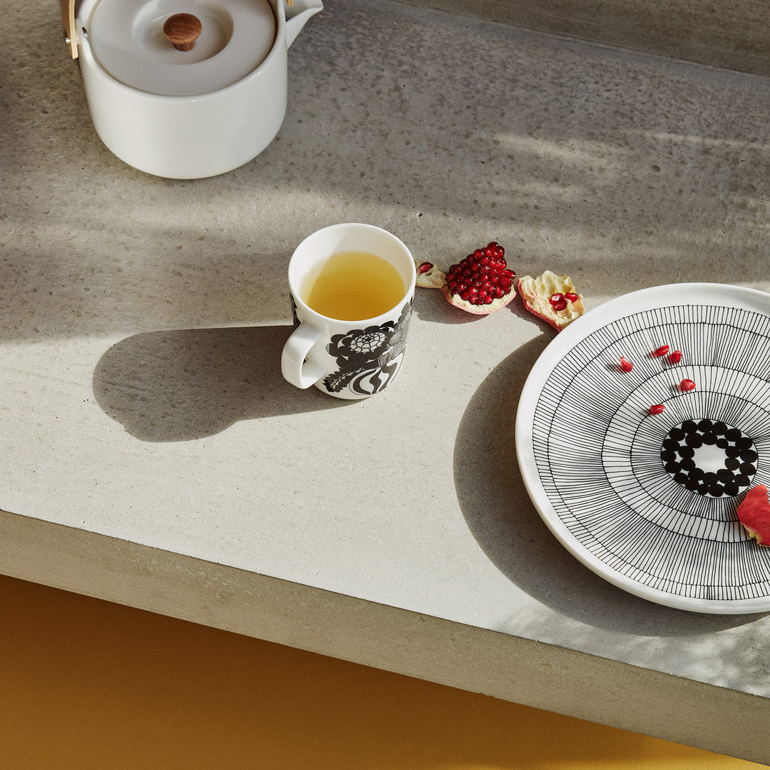 marimekko | oiva siirtolapuutarha plate 25cm | colour 191