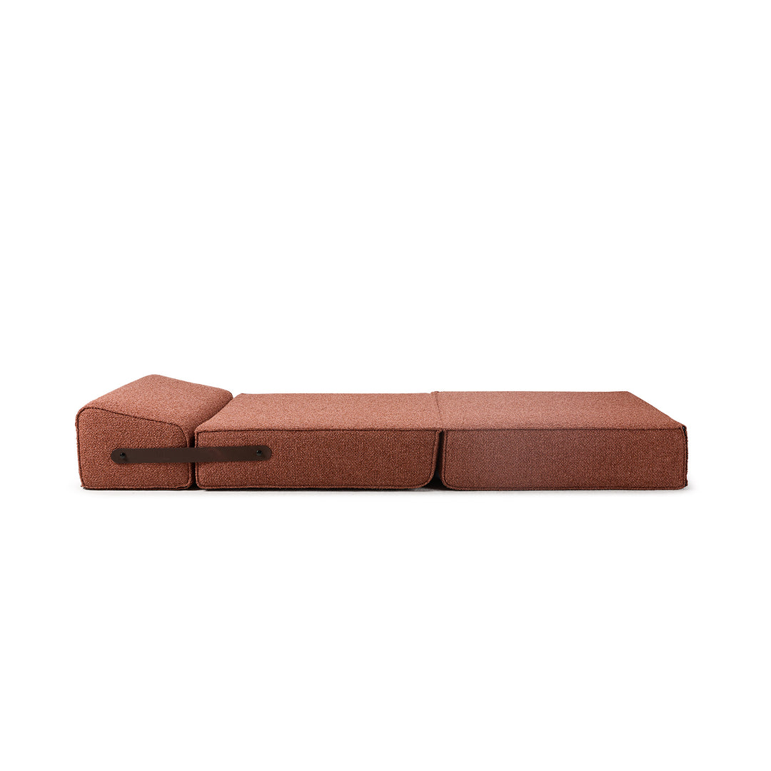 moeller design | slounge sleeper chair | loop thyme 206 + leather strap