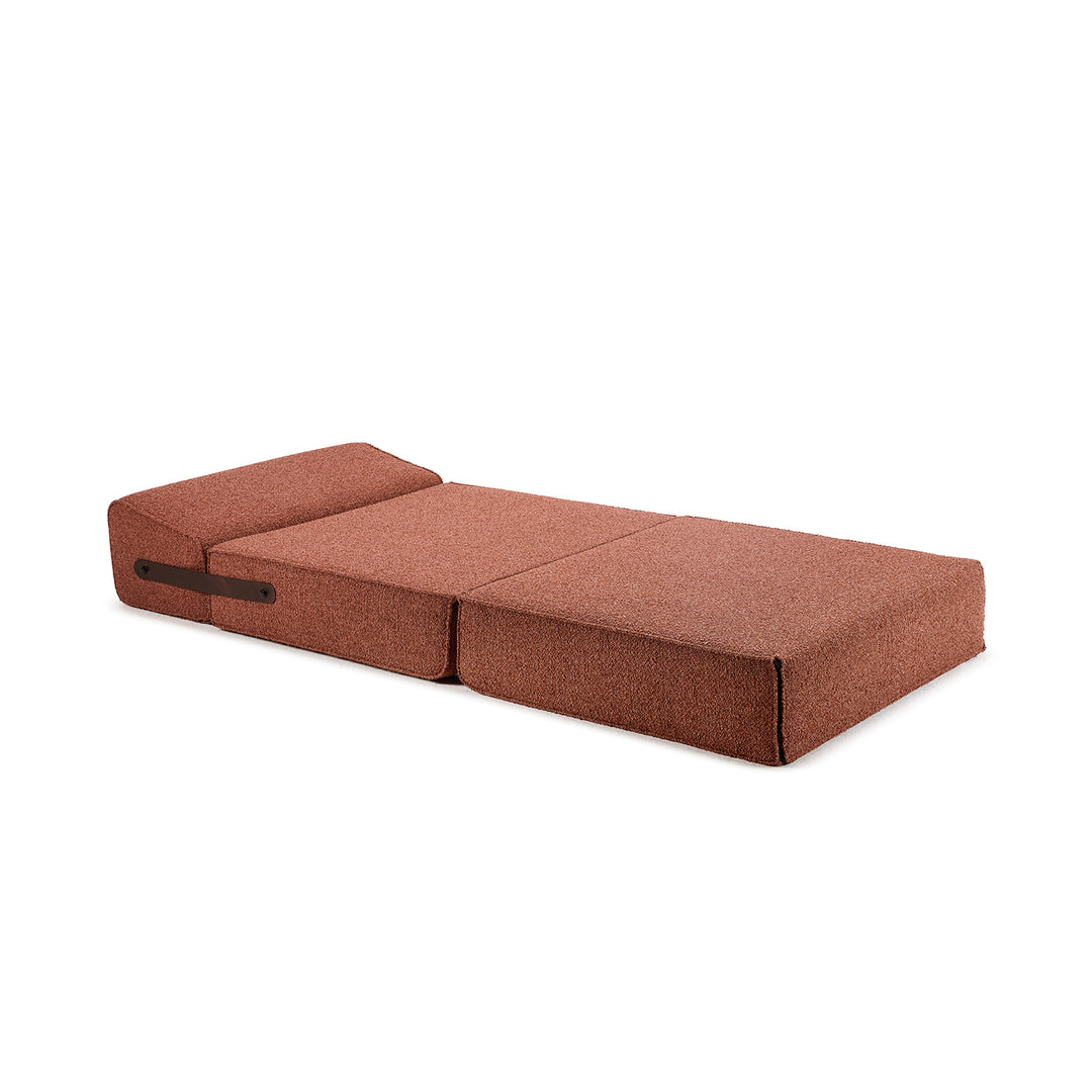 moeller design | slounge sleeper chair | loop thyme 206 + leather strap