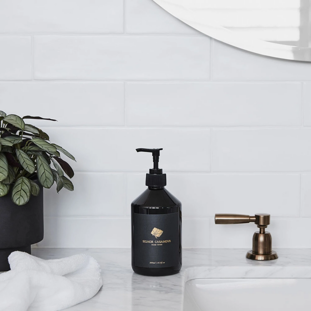 mr voss | hand wash | signor casanova