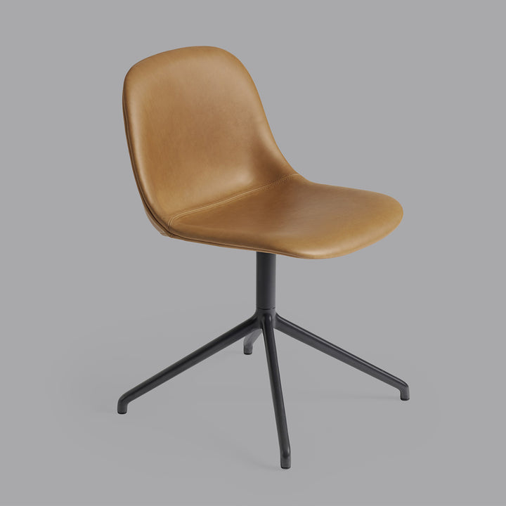 muuto | fiber side chair | swivel base | cognac refine leather + anthracite black ~ DC