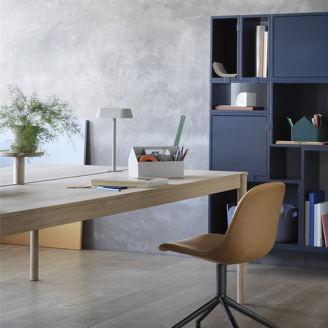 muuto | fiber side chair | swivel base | cognac refine leather + anthracite black ~ DC