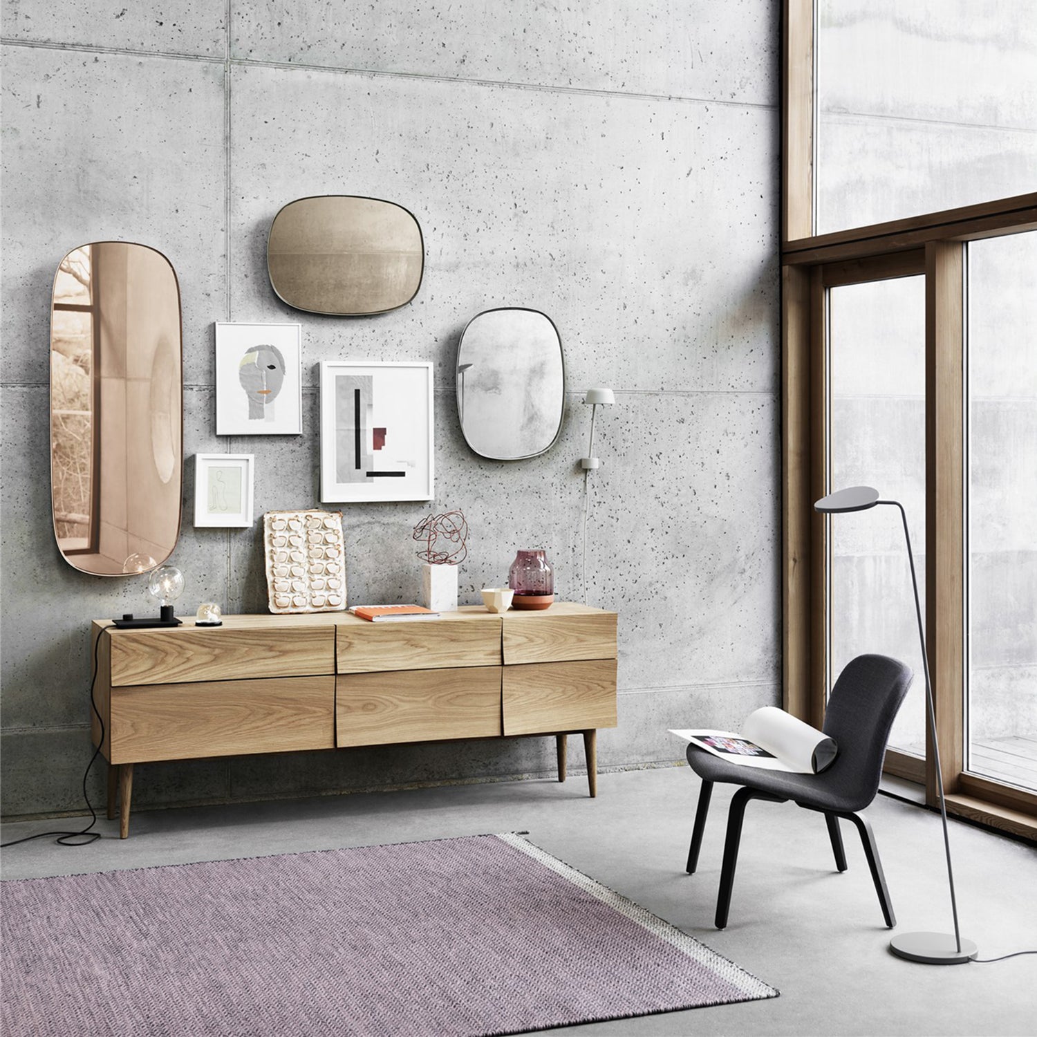 Muuto(ムート)「FRAMED MIRROR」Rose Glass(全身鏡) muuto | framed mirror | rose + rose glass | small – top3 by design