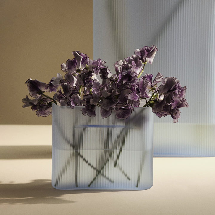 muuto | ridge vase | light blue 16.5cm