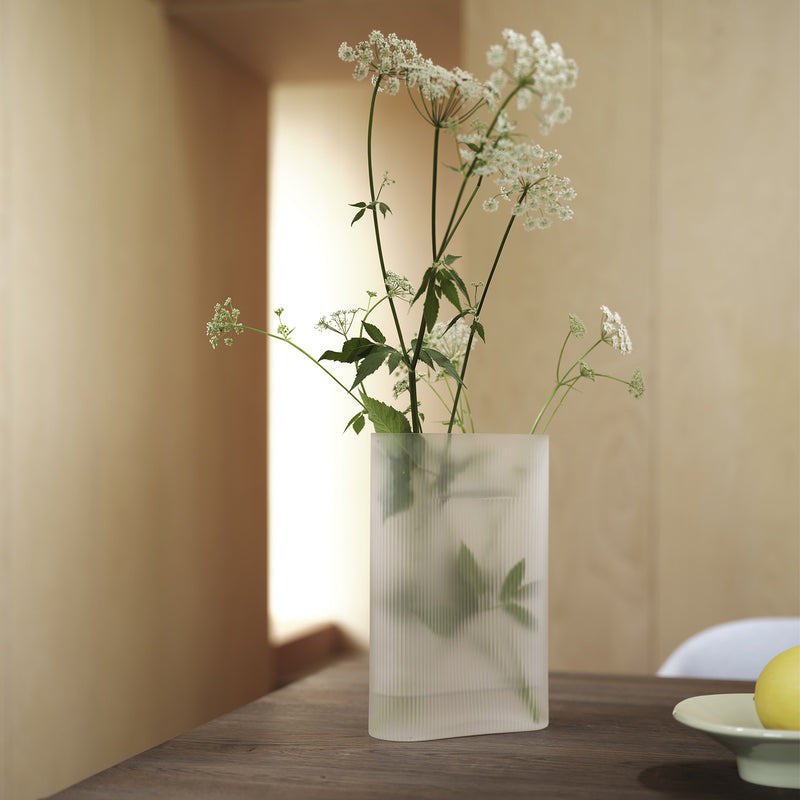 muuto | ridge vase | white 35cm
