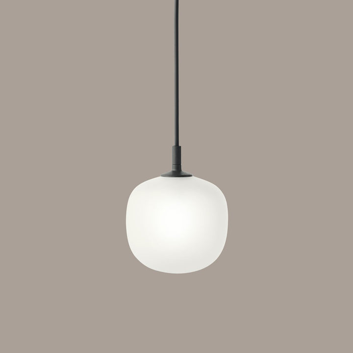muuto | rime pendant lamp | black 12cm