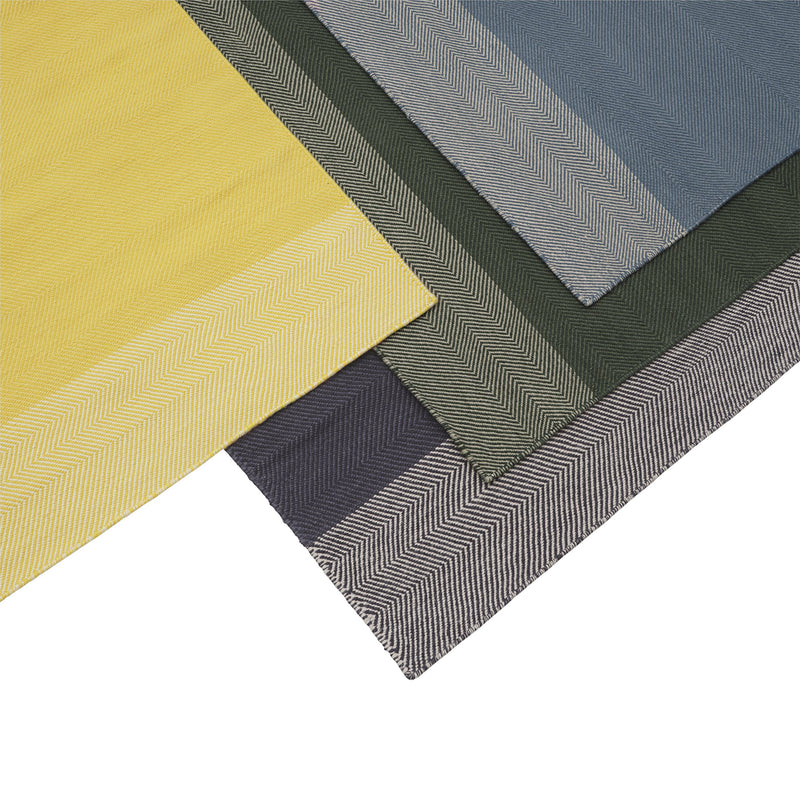 muuto | varjo rug 200x300cm | dark grey