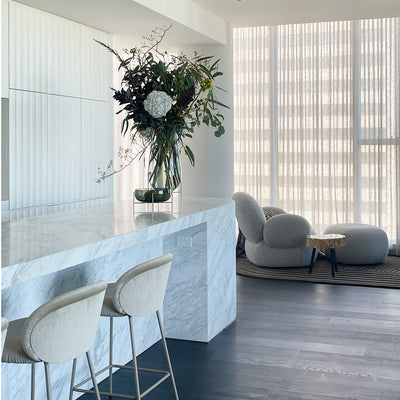 oasis_penthouse_bench_nana_1804_1500.jpg__PID:ea595a85-1230-405b-a67a-9759a29677e5