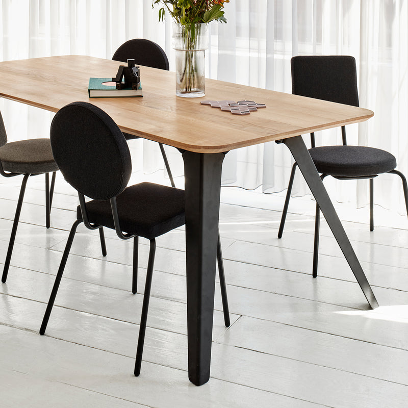 puik | fold table | solid oak + black base 240cm - LC