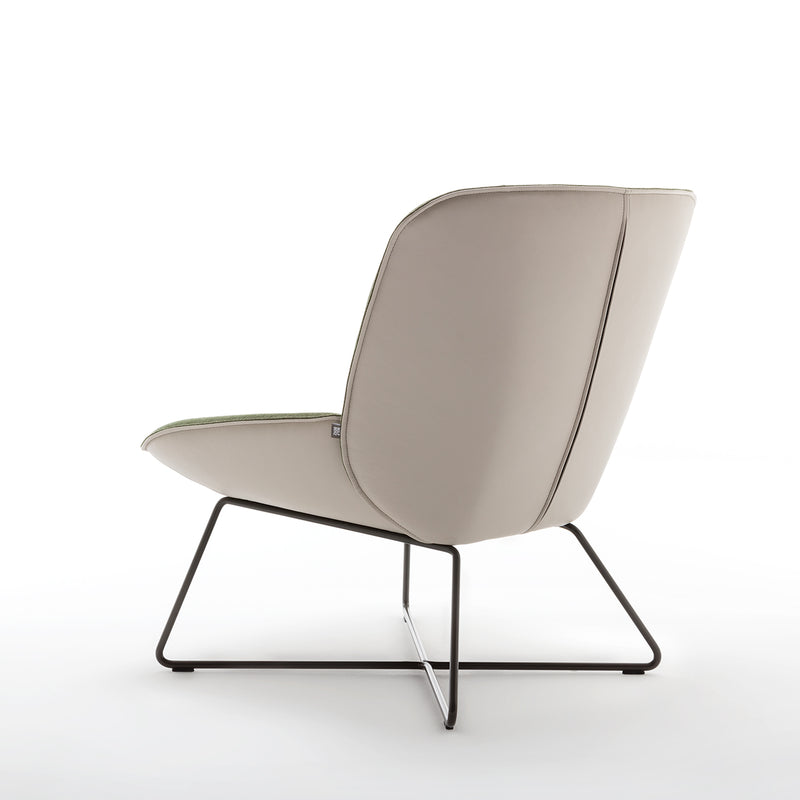 rolf benz | 383 armchair | leather beige grey 42402 + umbra grey frame