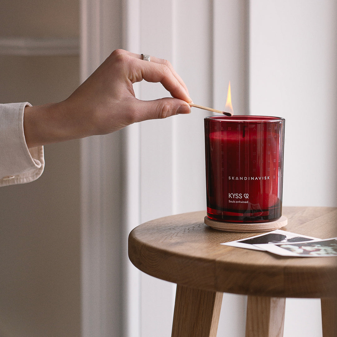 skandinavisk | scented candle | kyss