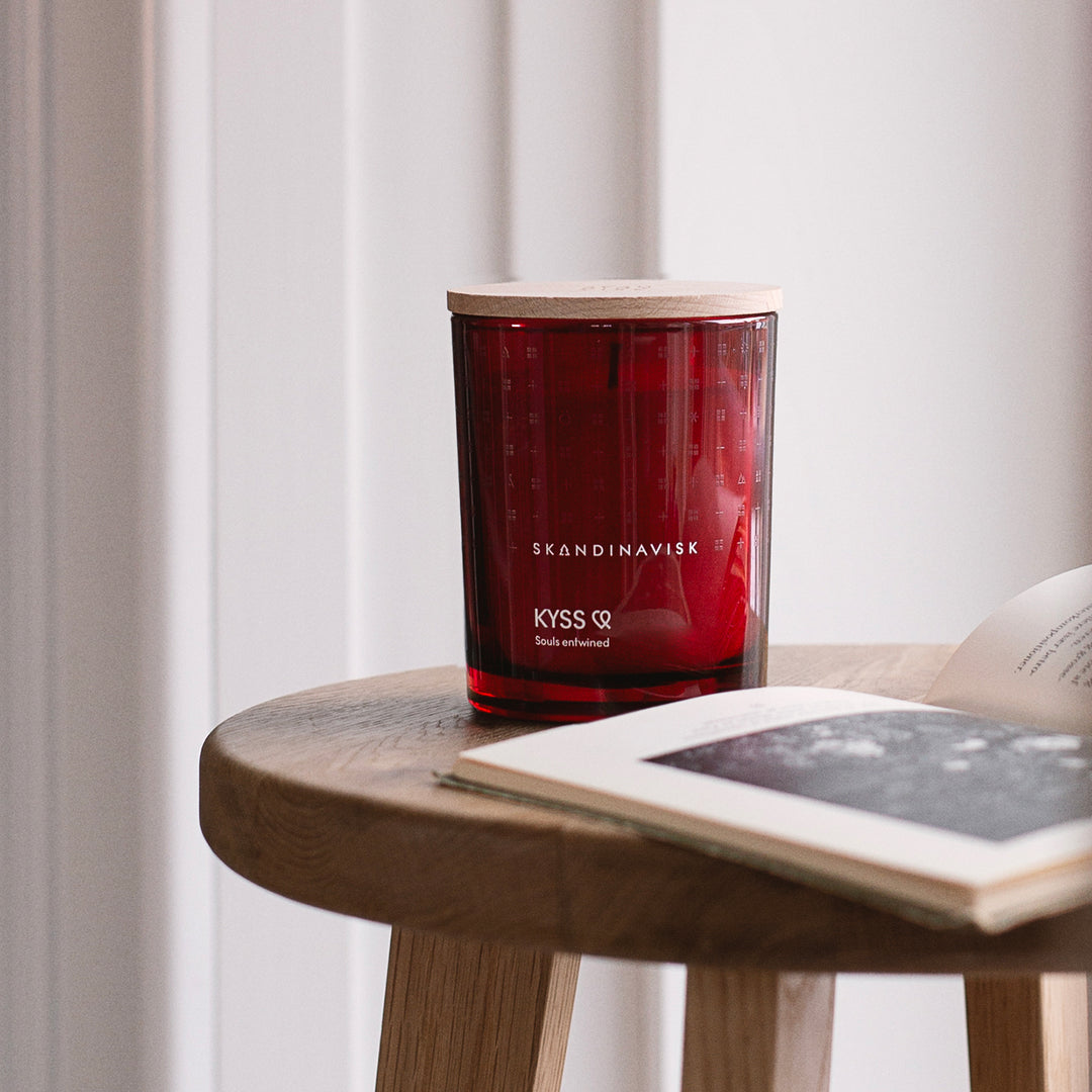 skandinavisk | scented candle | kyss