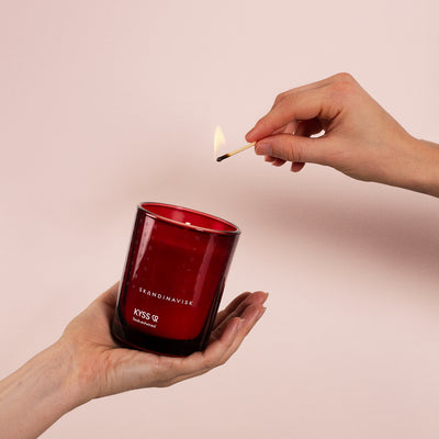 skandinavisk | scented candle | kyss
