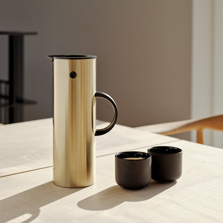 stelton | em77 vacuum jug | brushed brass
