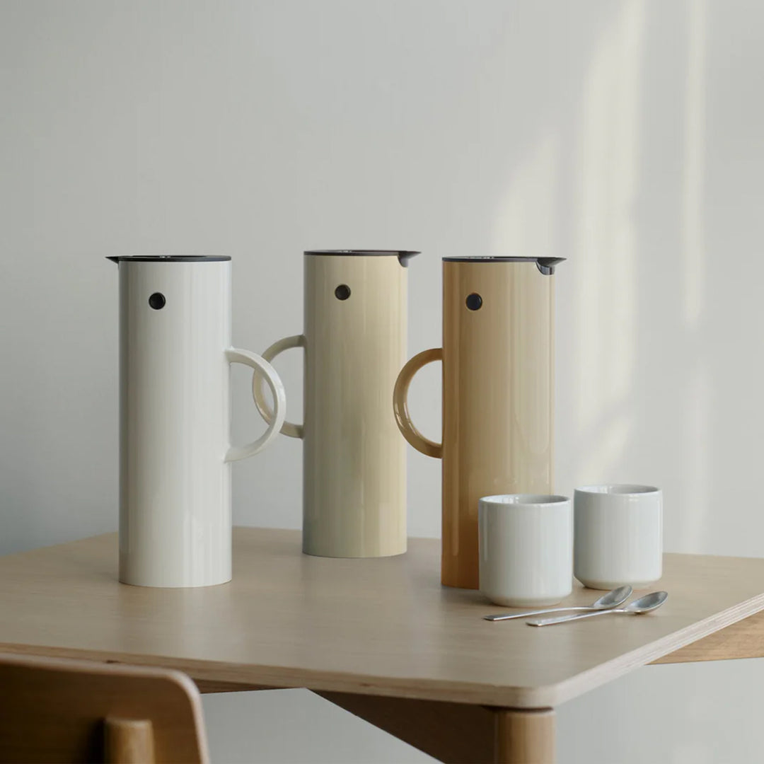 stelton | em77 vacuum jug | sand