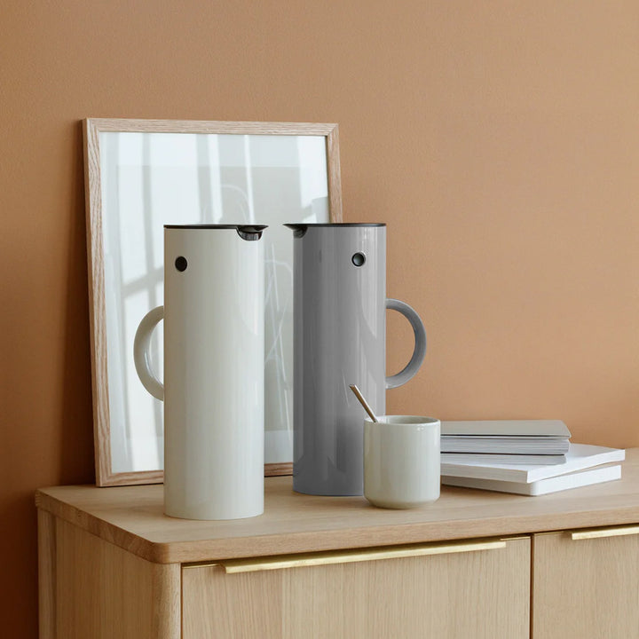 stelton | em77 vacuum jug | sand