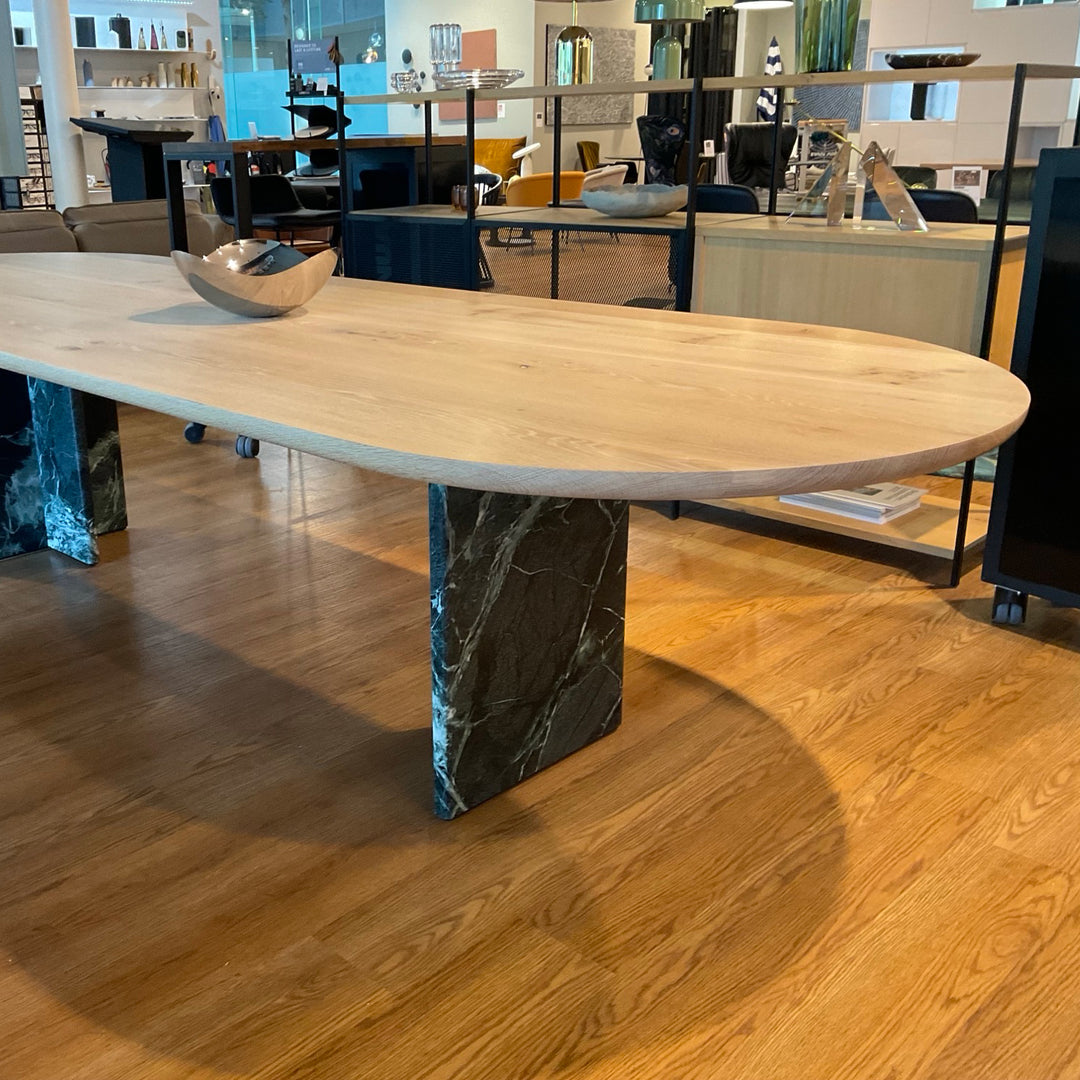 janua | bc 17 t-rox soft rectangular table | brushed oak + verde lepanto legs | 280x100cm