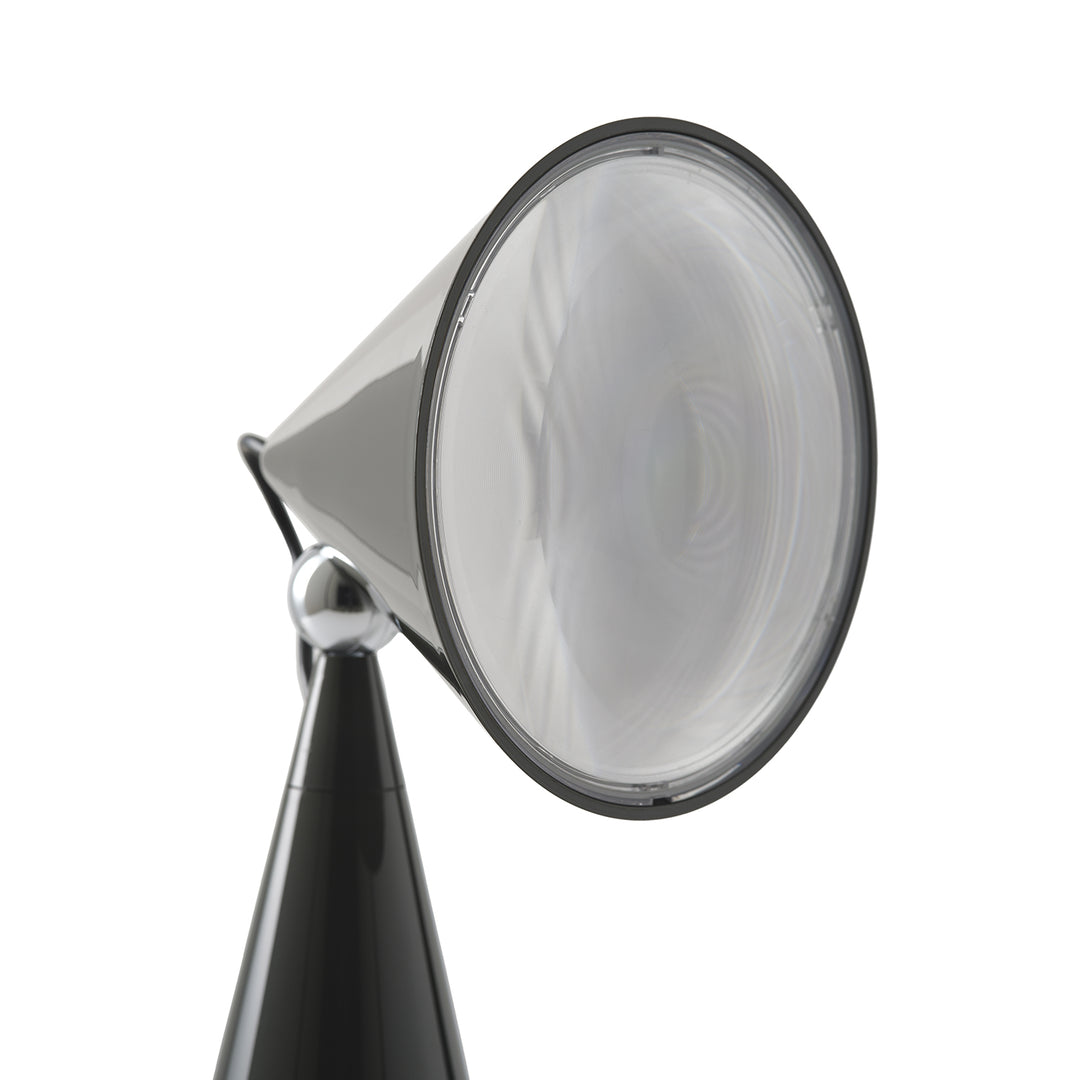 tom dixon | pose portable lamp | kelp