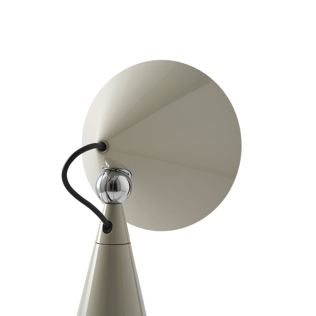 tom dixon | pose portable lamp | putty