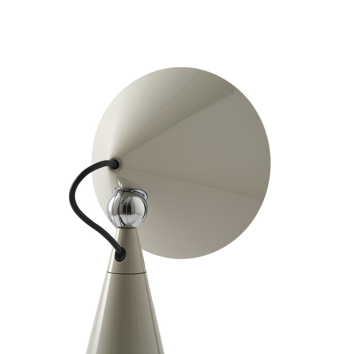 tom dixon | pose portable lamp | putty