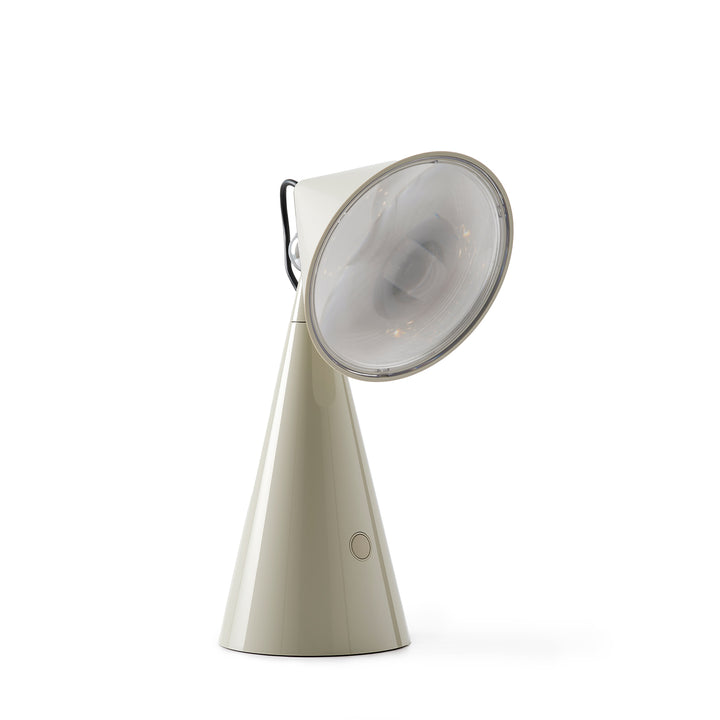 tom dixon | pose portable lamp | putty