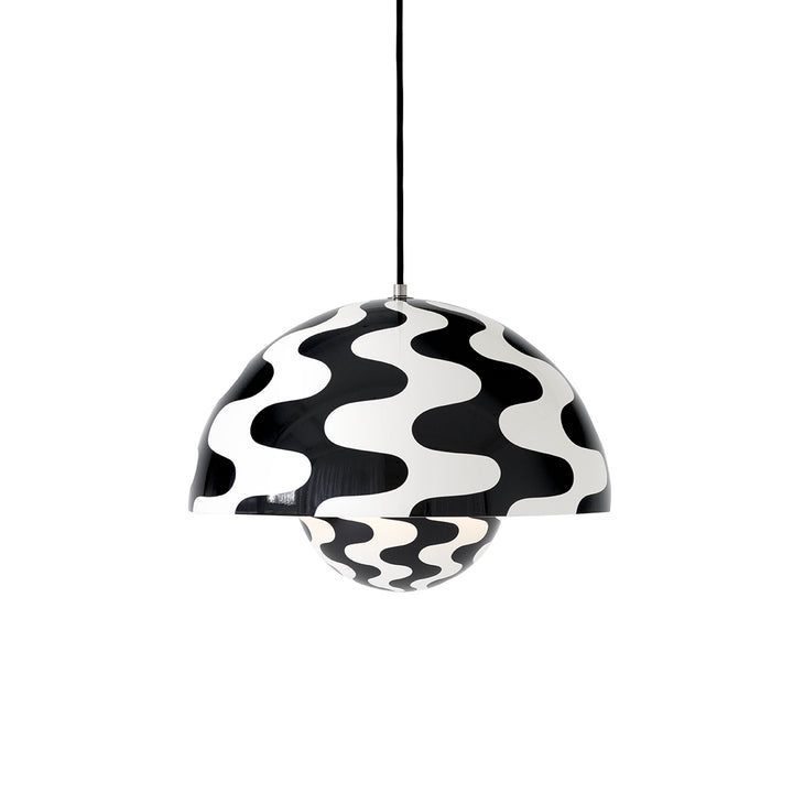 &tradition | flowerpot VP7 pendant lamp | black + white pattern 37cm