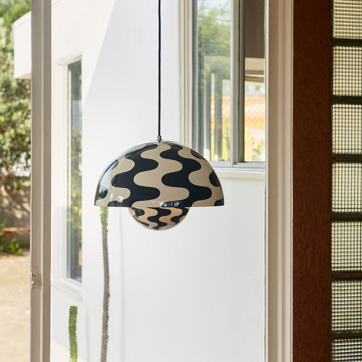 &tradition | flowerpot VP7 pendant lamp | black + white pattern 37cm